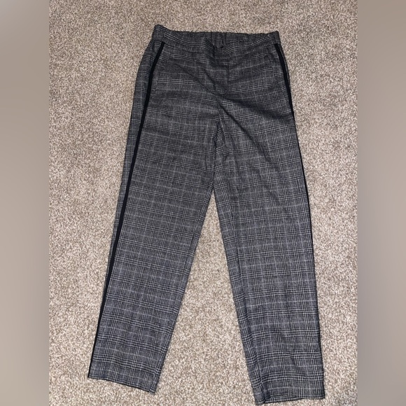 Black and Gray pants with pinstripe! - Picture 4 of 5
